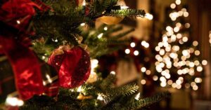 christmas-decorations-closeup-tree